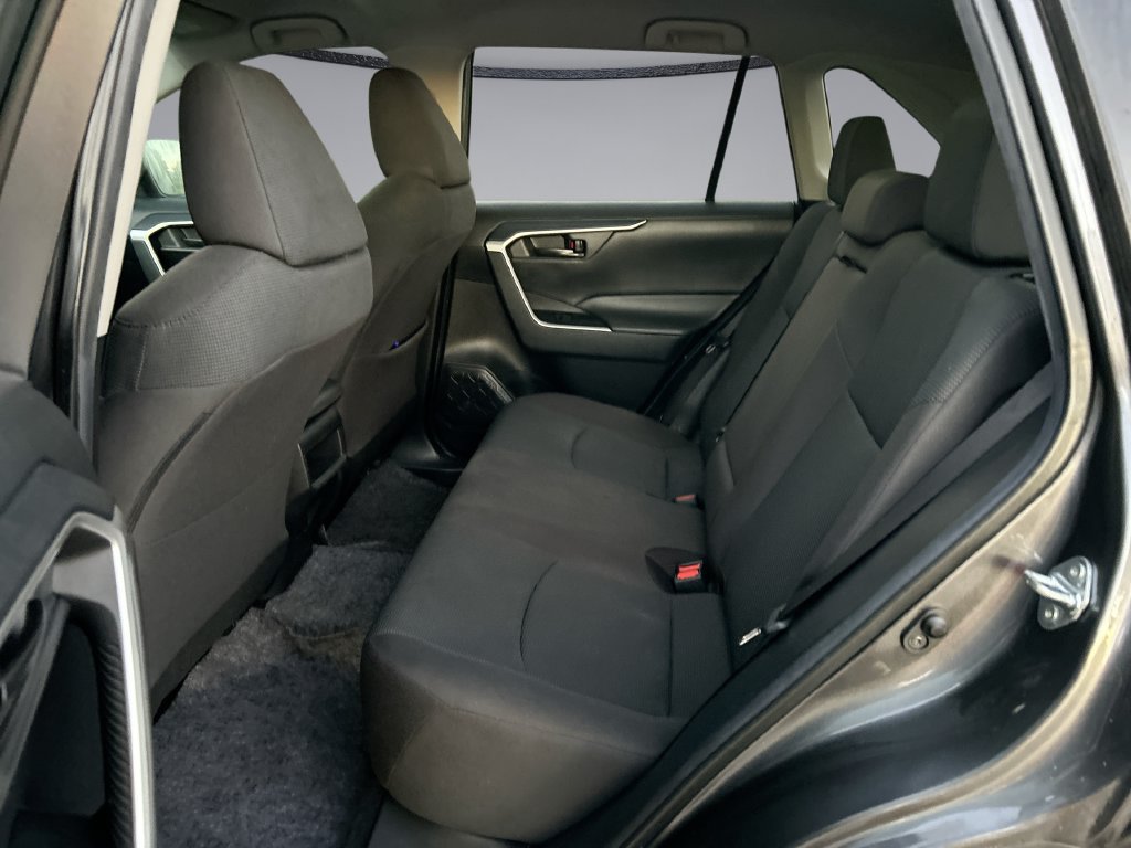 Used 2021 Toyota RAV4 LE FWD image 27