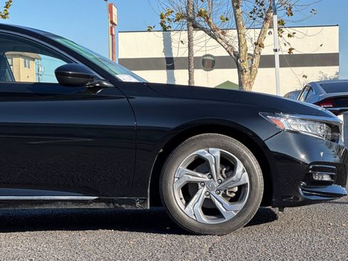 Used 2019 Honda Accord EX image 34
