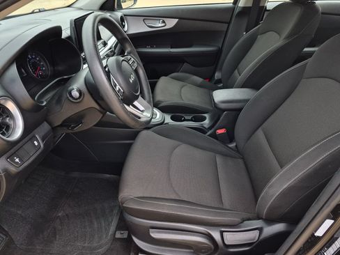 Used 2024 Kia Forte LXS FWD image 24