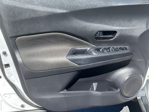 Used 2020 Nissan Kicks S FWD image 25