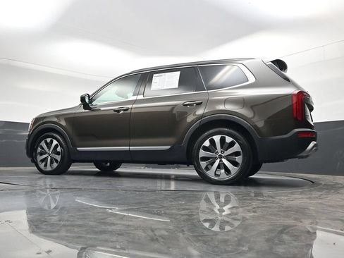 Used 2021 Kia Telluride S AWD/4WD image 44