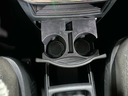 Used 2017 Dodge Grand Caravan SE image 41