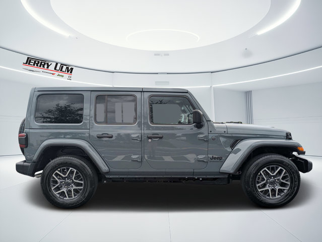 Certified 2026 Jeep Wrangler Unlimited Sahara AWD/4WD image 2