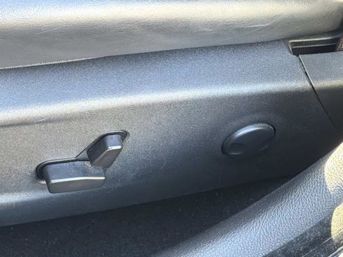 Used 2023 Chrysler 300 S image 20