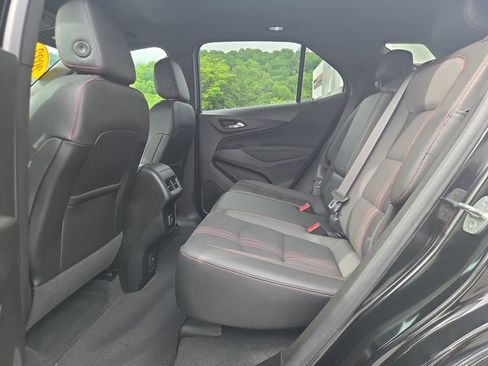 Used 2022 Chevrolet Equinox RS w/ Infotainment Package AWD/4WD image 14