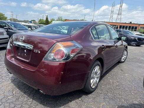 Used 2011 Nissan Altima 2.5 S FWD image 7