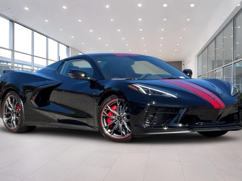 Used 2023 Chevrolet Corvette Stingray Preferred Conv w/ Z51 Performance Package RWD image 10