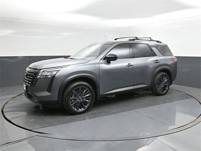 New 2026 Nissan Pathfinder SL w/ SL Premium Package