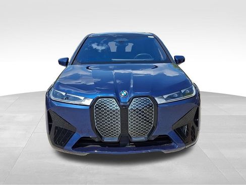 Used 2024 BMW iX xDrive50 w/ Sport Package AWD/4WD image 2