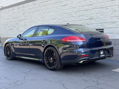 Used 2014 Porsche Panamera image 2