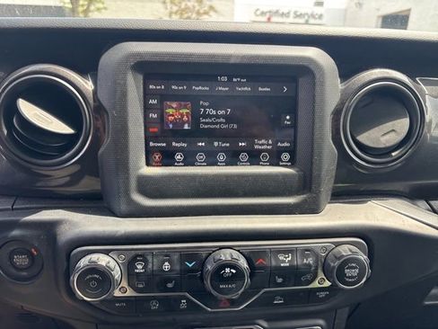 Used 2022 Jeep Wrangler Unlimited Sport AWD/4WD image 22