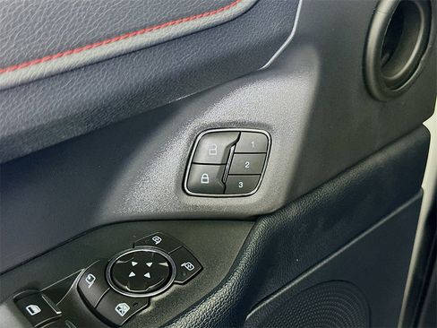 Used 2022 Ford Expedition Max Limited image 22