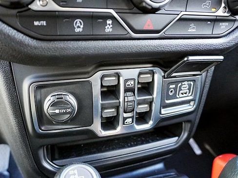 New 2026 Jeep Wrangler Unlimited Sport S image 32