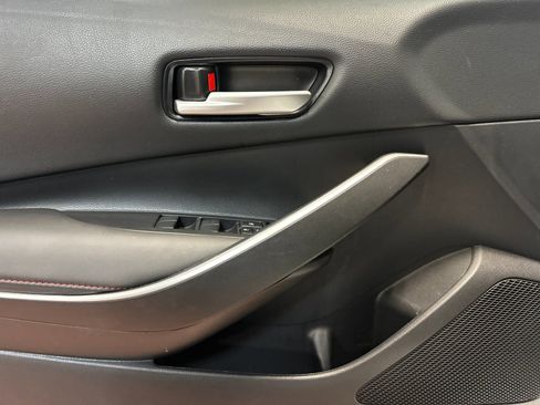 Used 2024 Toyota Corolla SE w/ SE Package image 10