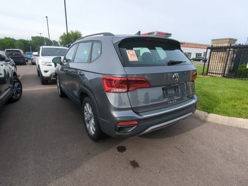 Used 2023 Volkswagen Taos S AWD/4WD image 3