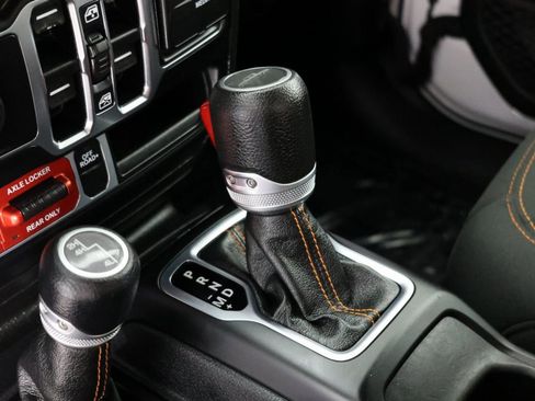 Used 2021 Jeep Gladiator Mojave image 6