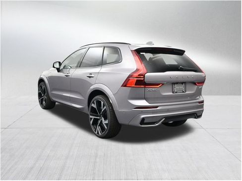 New 2026 Volvo XC60 T8 Ultra AWD/4WD image 3