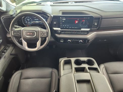 Used 2024 GMC Sierra 1500 SLT image 16