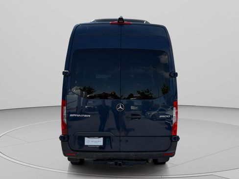 Used 2019 Mercedes-Benz Sprinter 2500 image 4