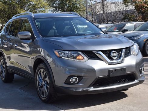 Used 2016 Nissan Rogue SL image 4