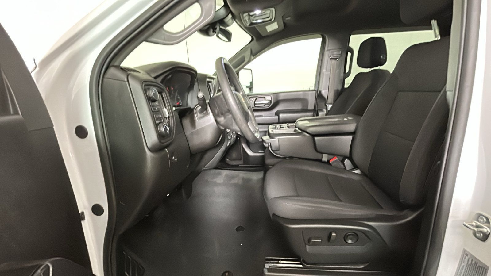 Used 2024 Chevrolet Silverado 2500 Custom w/ Custom Value Package AWD/4WD image 14