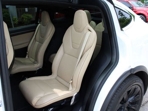 Used 2016 Tesla Model X 90D AWD/4WD image 34