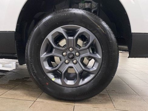 New 2025 Ford Maverick XLT image 23