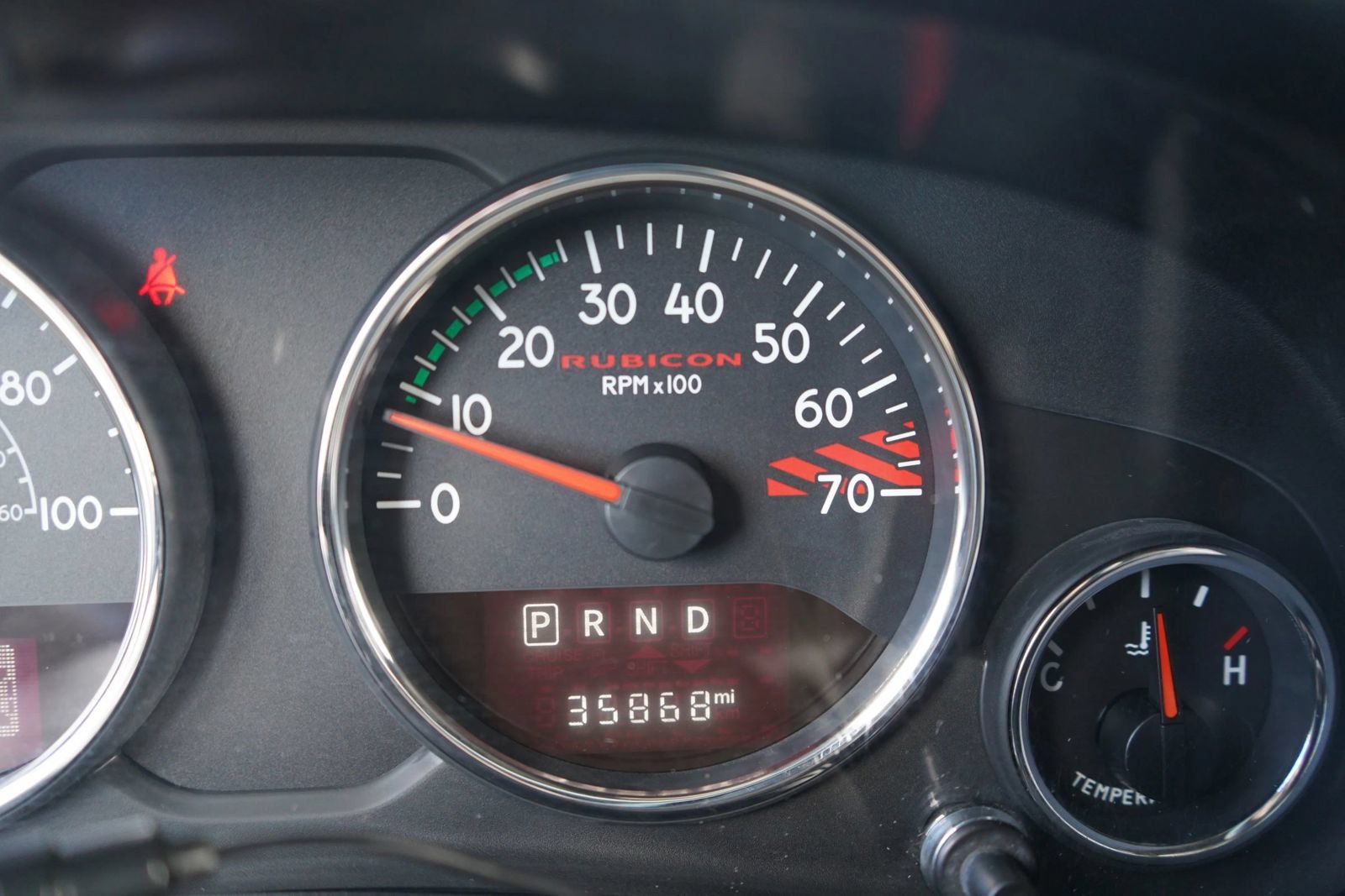 Used 2018 Jeep Wrangler Rubicon AWD/4WD image 15
