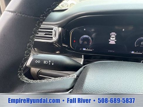 Used 2022 Jeep Wagoneer Series II AWD/4WD image 31