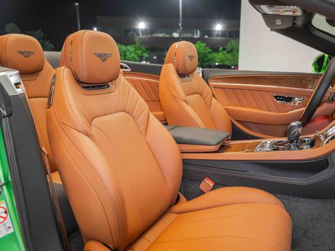 Certified 2024 Bentley Continental GT V8 AWD/4WD image 20