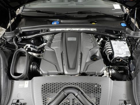 New 2026 Porsche Macan S image 39