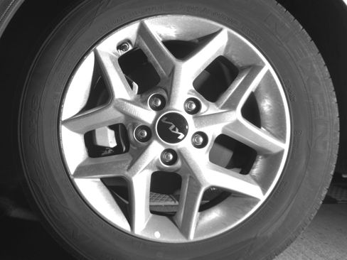 Used 2025 Kia Soul LX w/ LX Technology Package FWD image 12