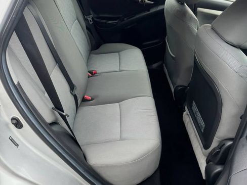 Used 2009 Toyota Matrix S FWD image 14