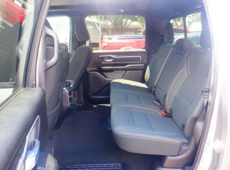 Used 2022 RAM 1500 Big Horn AWD/4WD image 15