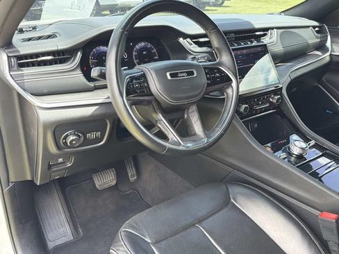Used 2022 Jeep Grand Cherokee Overland AWD/4WD image 19