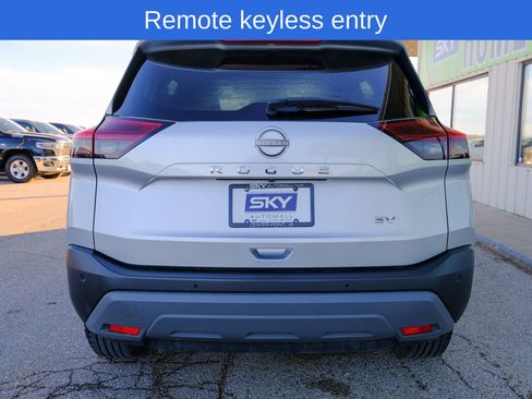 Used 2023 Nissan Rogue SV image 7