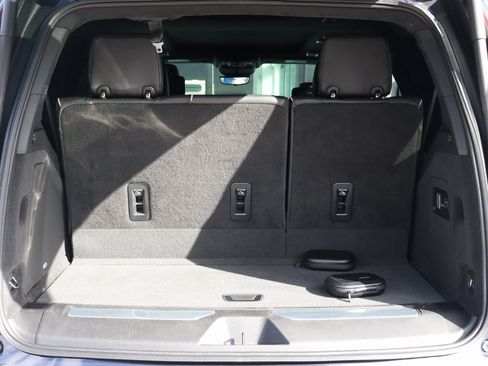 Used 2023 Cadillac Escalade Sport Platinum image 9