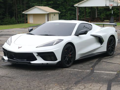 Used 2024 Chevrolet Corvette Stingray Coupe w/ 1LT RWD image 4