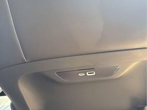 New 2026 Chrysler Pacifica Select w/ S Appearance Package image 32