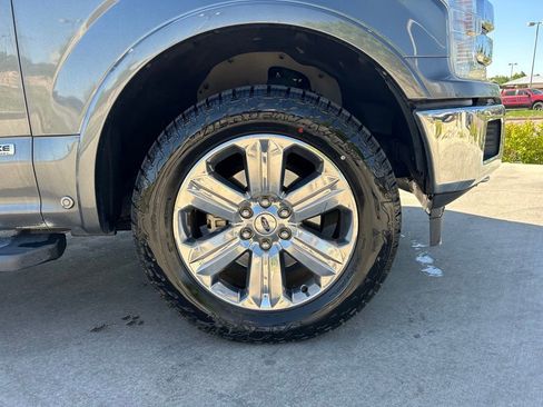 Used 2018 Ford F150 Lariat w/ Equipment Group 502A Luxury AWD/4WD image 35