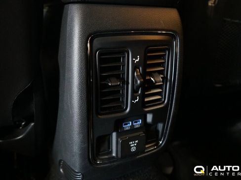 Used 2021 Jeep Grand Cherokee Limited AWD/4WD image 27