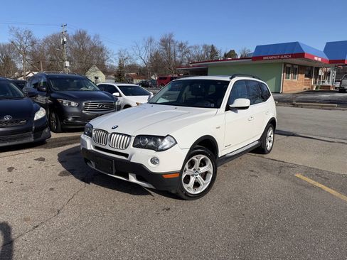 Used 2010 BMW X3 xDrive30i image 2
