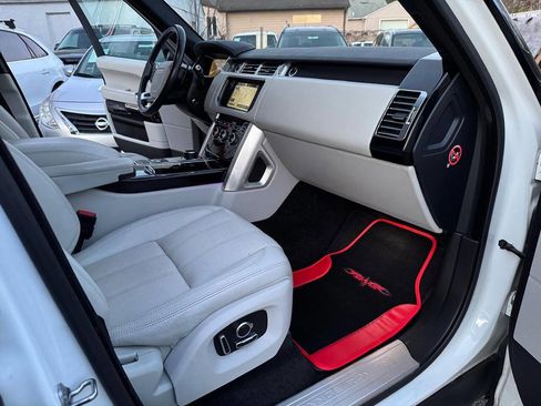 Used 2016 Land Rover Range Rover HSE image 24