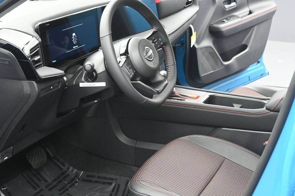 New 2026 Nissan Kicks SR AWD/4WD image 7