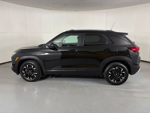 Certified 2023 Chevrolet TrailBlazer LT w/ Convenience Package FWD image 7