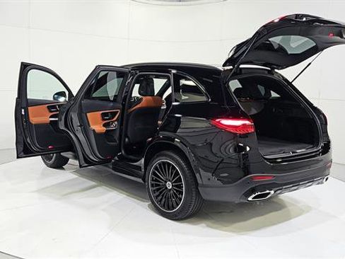 Used 2025 Mercedes-Benz GLC 300 image 32