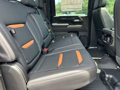 New 2026 GMC Sierra 2500 AT4 w/ AT4 Premium Plus Package AWD/4WD image 16