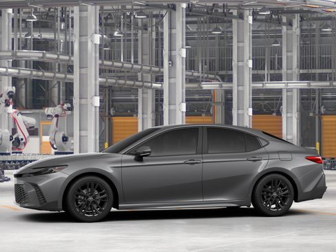 New 2026 Toyota Camry SE FWD image 3