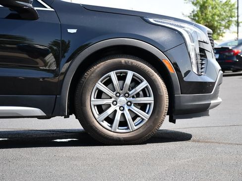 Used 2019 Cadillac XT4 Premium Luxury w/ Cold Weather Package AWD/4WD image 9