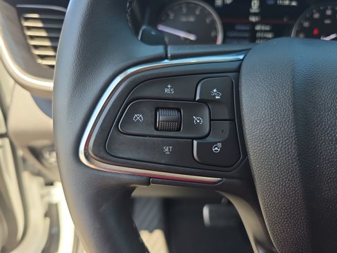 Used 2023 Buick Envision Essence w/ Sport Touring Package AWD/4WD image 18